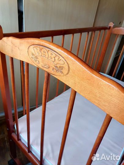 Детская кроватка