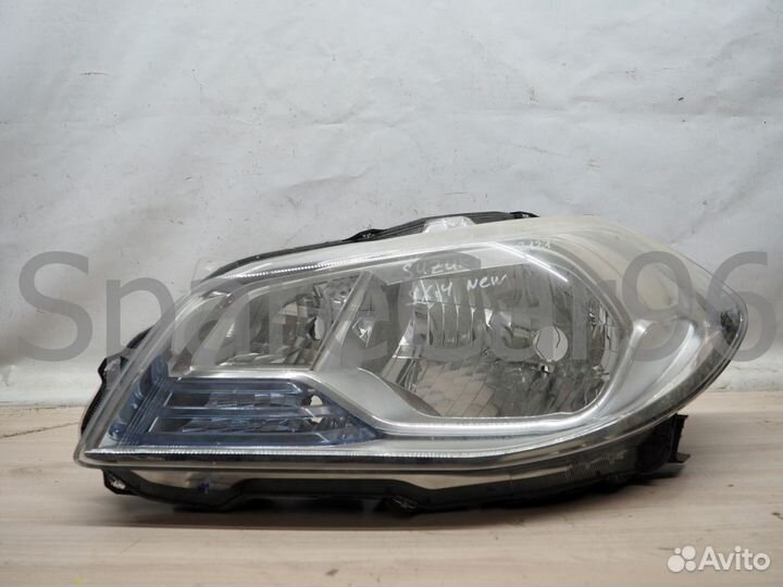 Фара левая Suzuki SX4