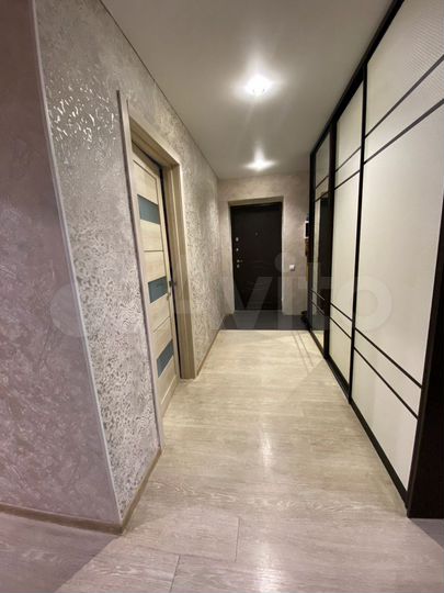 2-к. квартира, 69,5 м², 2/10 эт.