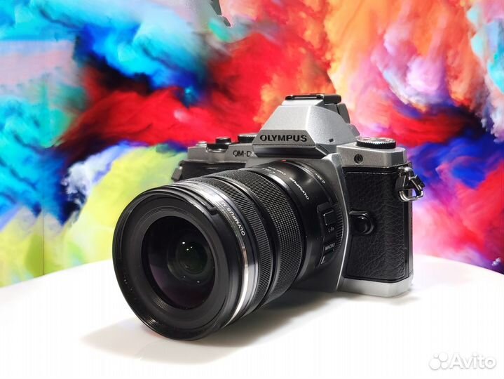 Фотоаппарат Olympus OM-D E-M5 kit + объективы