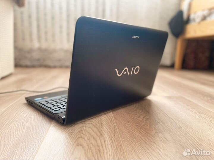 Ноутбук Sony vaio i5