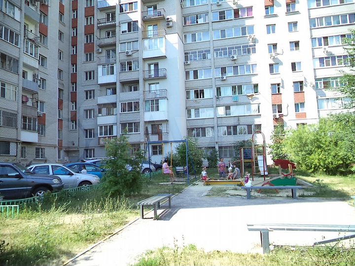 2-к. квартира, 68 м², 2/10 эт.