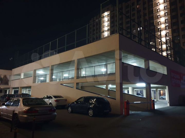 Машиноместо, 14 м²
