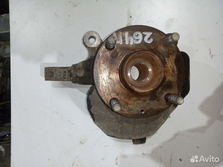 Кулак передний правый Chevrolet Lacetti