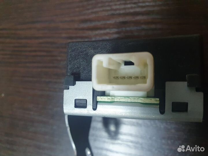 Блок управления центральным замком G8 toyota Hilux (2015- 2020)