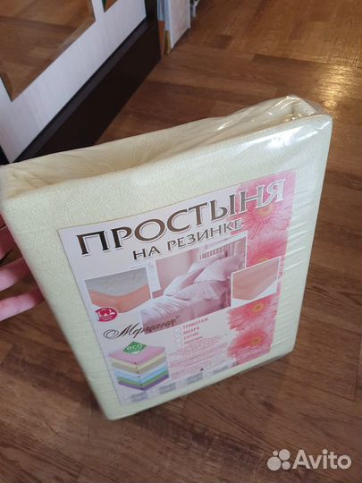 Простыня на резинке 180 на 200