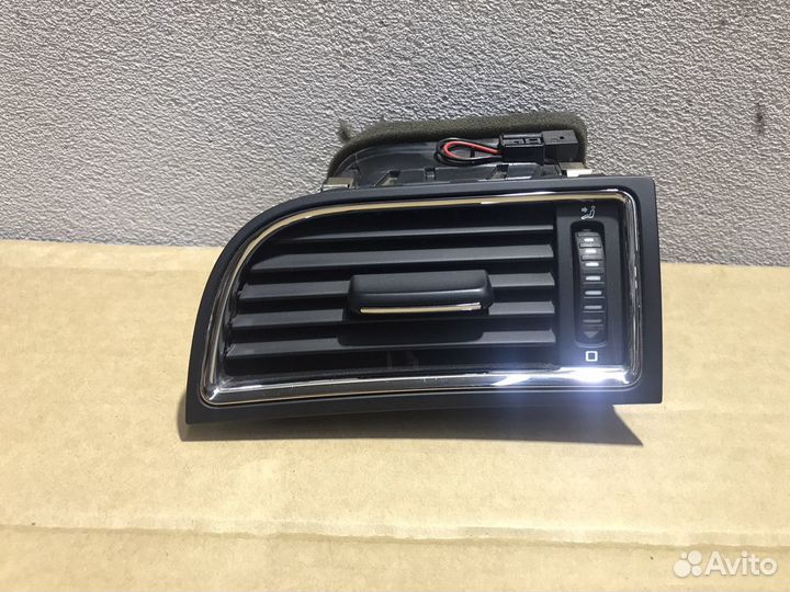 Дефлектор в торпедо Superb 2