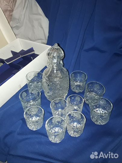 Подарочный набор: Графин (штоф) со стопками