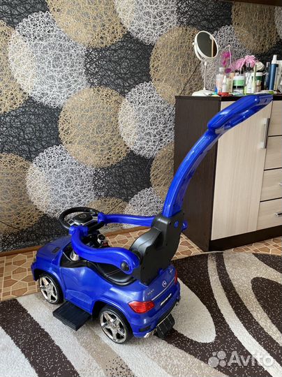 Машинка каталка толокар mercedes