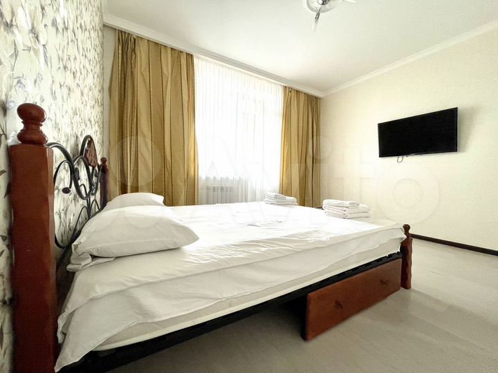 2-к. квартира, 80 м², 10/16 эт.