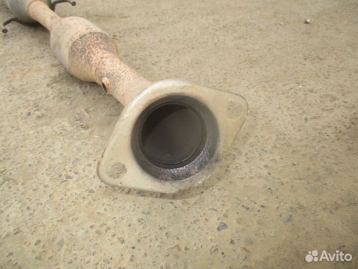 Средняя часть глушителя Toyota Corolla (E120)