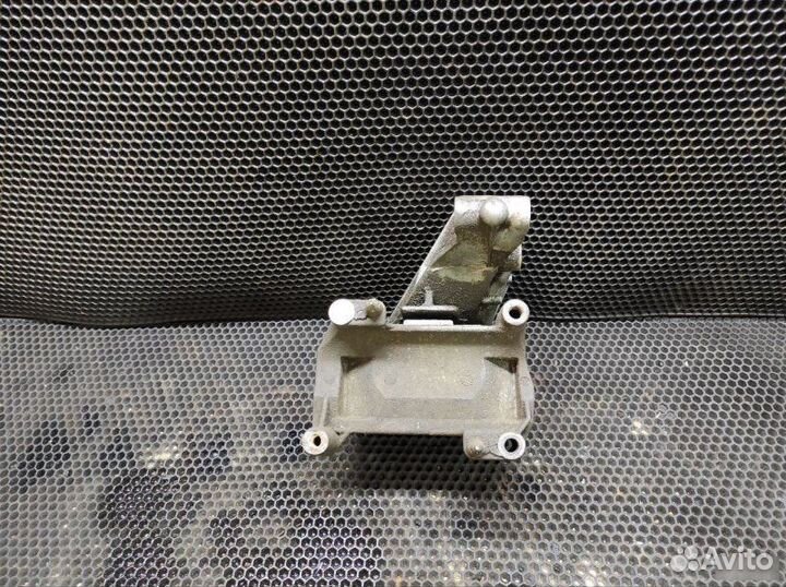 Кронштейн двс с подушкой Opel Vectra B