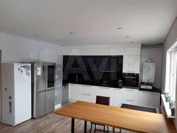 Дом 138 м² на участке 8 сот.