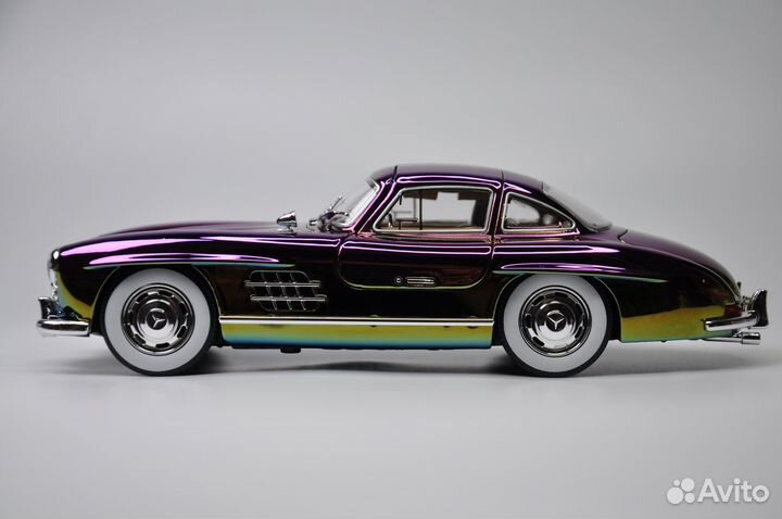 Модель авто Mercedes-Benz 300SL 1954 1:24 металл