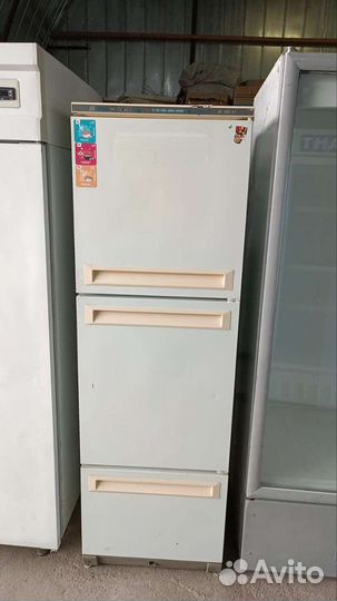 Бытовой холодильник Stinol