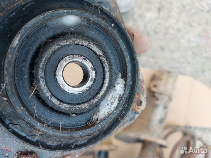 Амортизаторы передние Kia Spectra