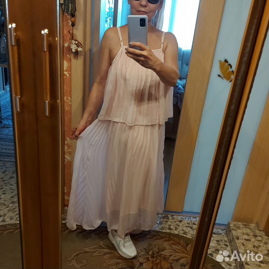 Платье нарядное легкое
