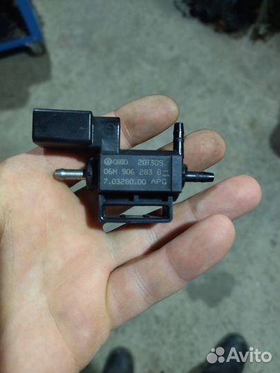 Клапан датчик volkswagen фольксваген 06906283BH