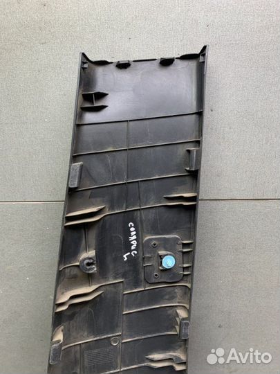 Накладка на стойку левая Hyundai Solaris GI 1.4