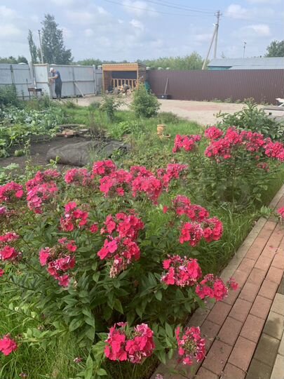 Дом 170 м² на участке 8 сот.