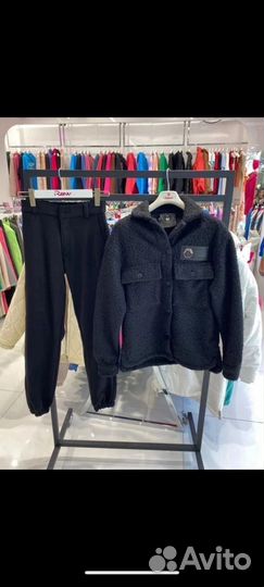 Спортивный костюм женский