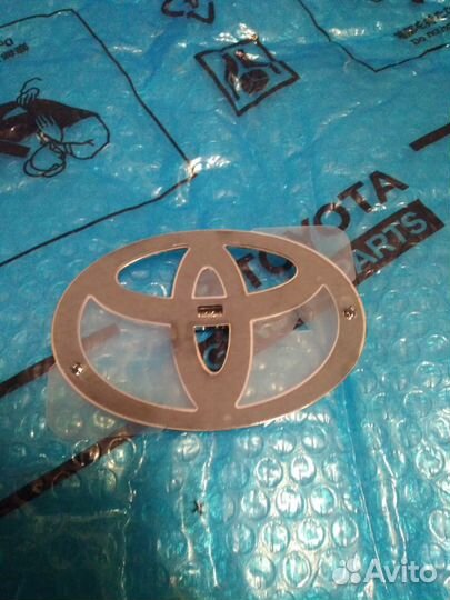 Эмблема шильдик toyota