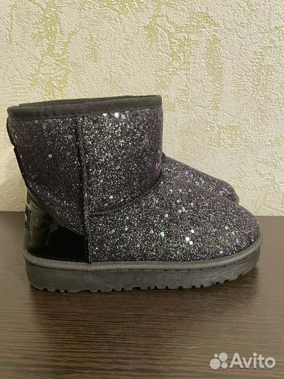 Угги для девочки новые