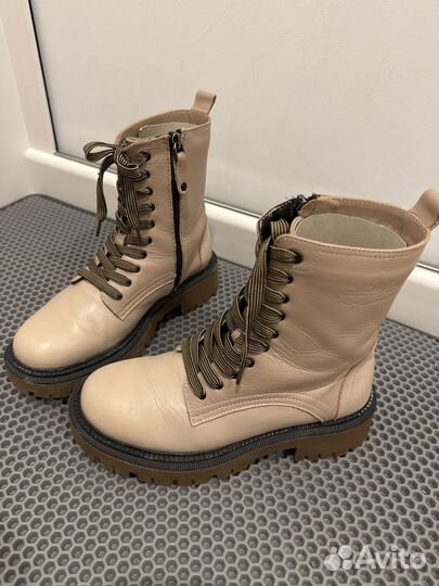 Ботинки демисезонные женские бежевые 37 размер