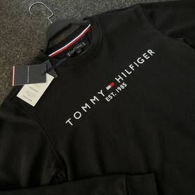 Свитшот Tommy Hilfiger черный новый