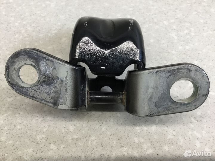 Петля двери задней правой нижняя Kia Cerato 2013-2