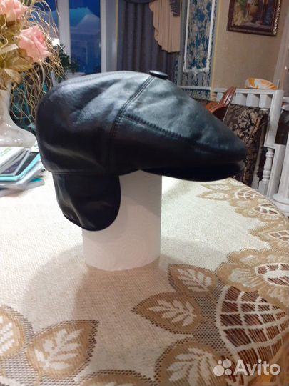 Кожаная кепка