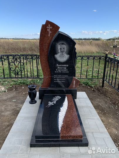 Памятники из гранита на могилу