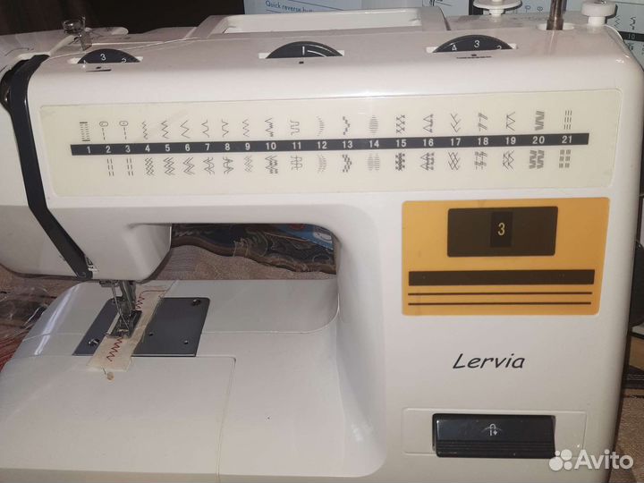 Швейная машина Lervia,оверлок в подарок