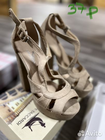 Босоножки женские 37 размер