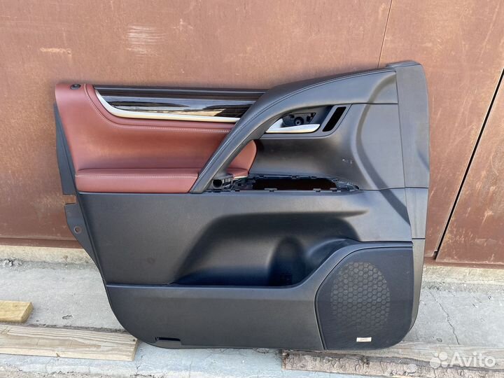 Общивка двери lx 570