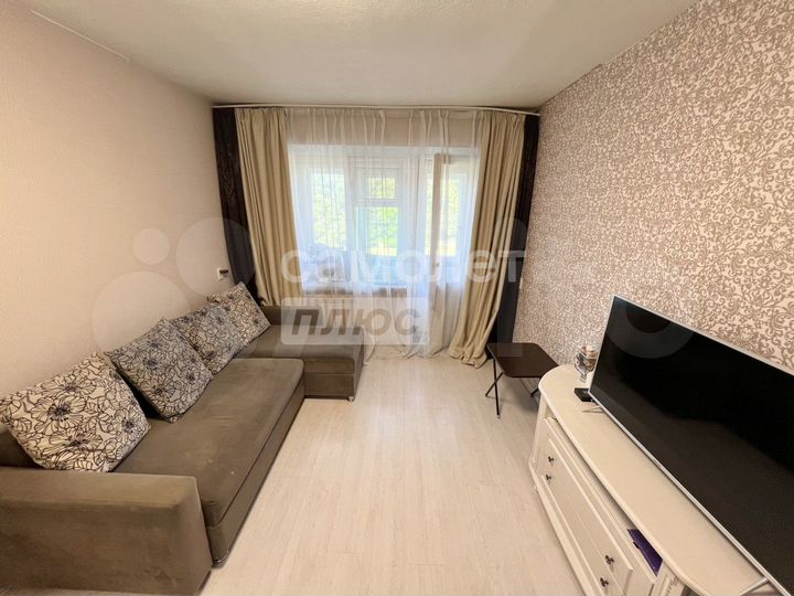 2-к. квартира, 43 м², 3/5 эт.