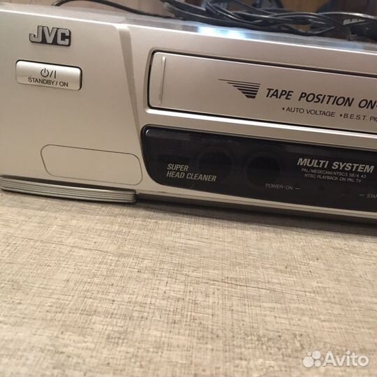 Видеомагнитофон jvc
