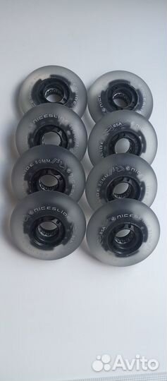 Колеса для роликов 80 светяшки белым