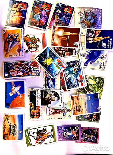 Почтовые марки, значки