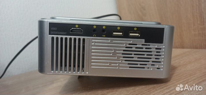 Проектор unic t6