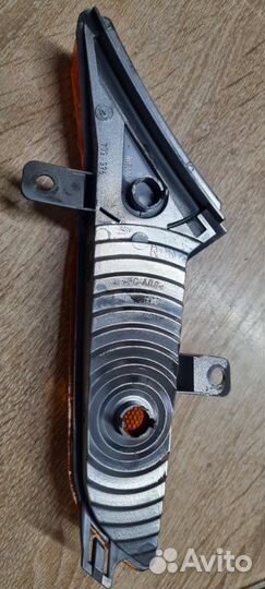 Указатель поворота передний правый Porsche Cayenne