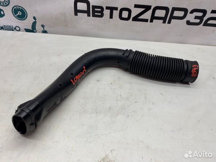 Патрубок воздухозаборника Renault Logan K7JA710