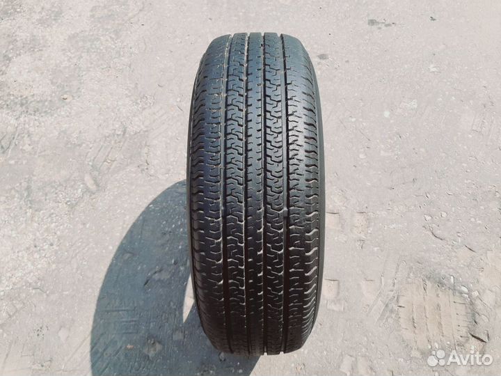 Yokohama S207 215/70 R15 98S