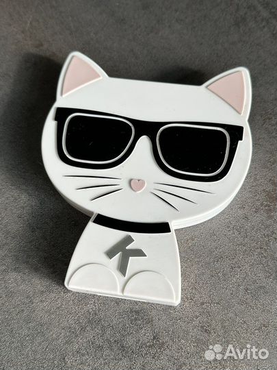 Палетка теней. Karl lagerfeld