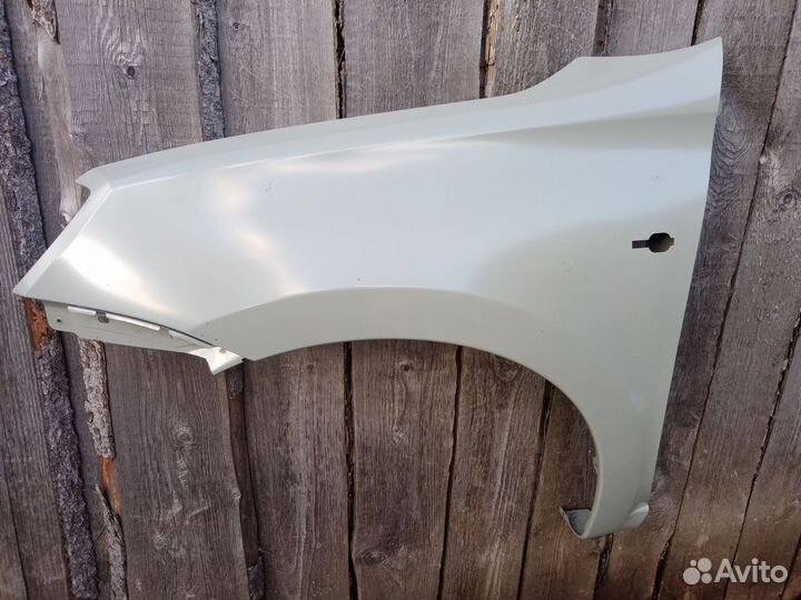 Крыло LADA granta 1