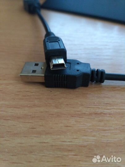 Разные кабели (usb/microUSB/miniUSB/старые и тд)