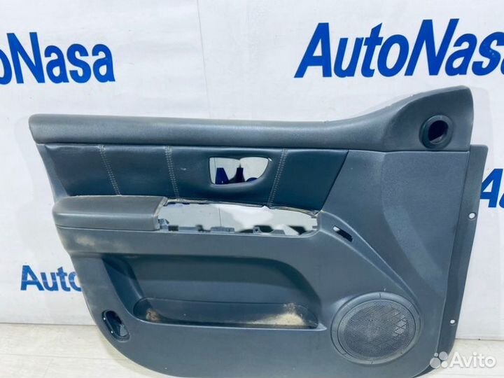 Обшивка двери передняя левая Kia Sorento SUV D4CB