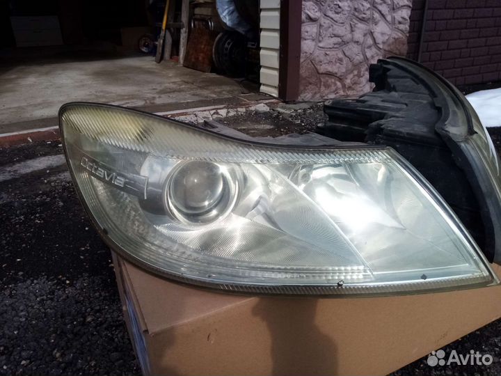 Фара skoda octavia