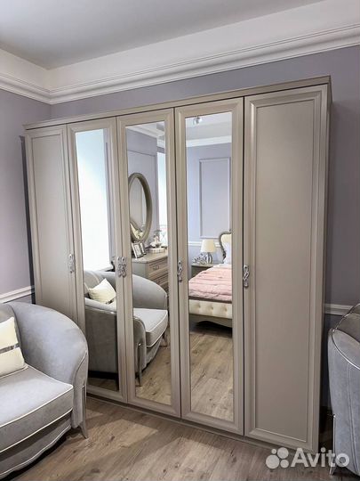 Шкаф Мишель