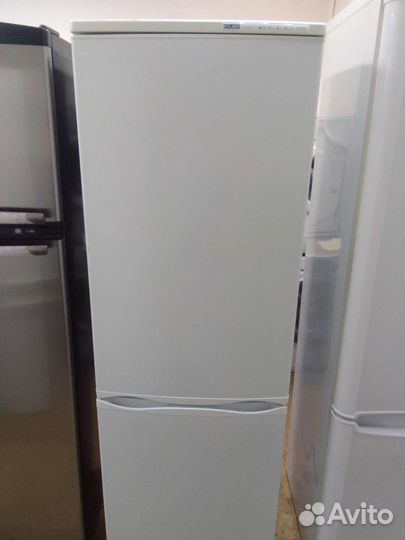 Холодильник б/у Атлант 185 см